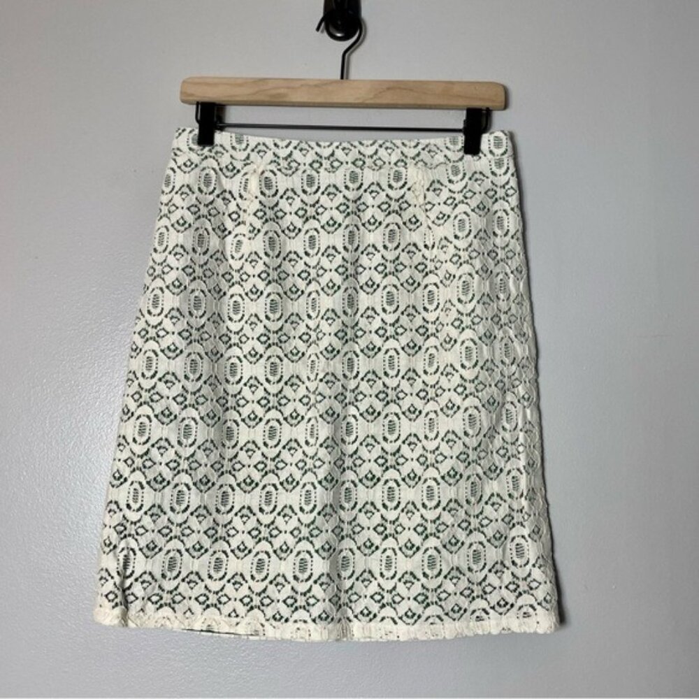 Edme & Esyllte Green Cream Lace Pencil Skirt